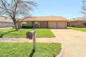 featured image of 1118 Crescent Ln