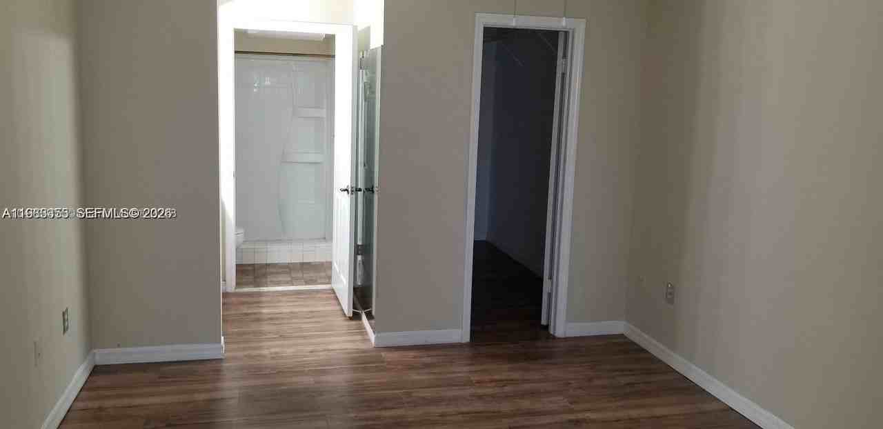 486 Ne 210th Circle Ter #101-29 - Photo 5 of 7