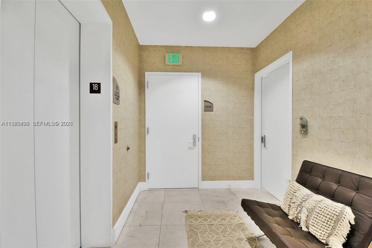 17121 Collins Ave #1803 - Photo 3 of 18