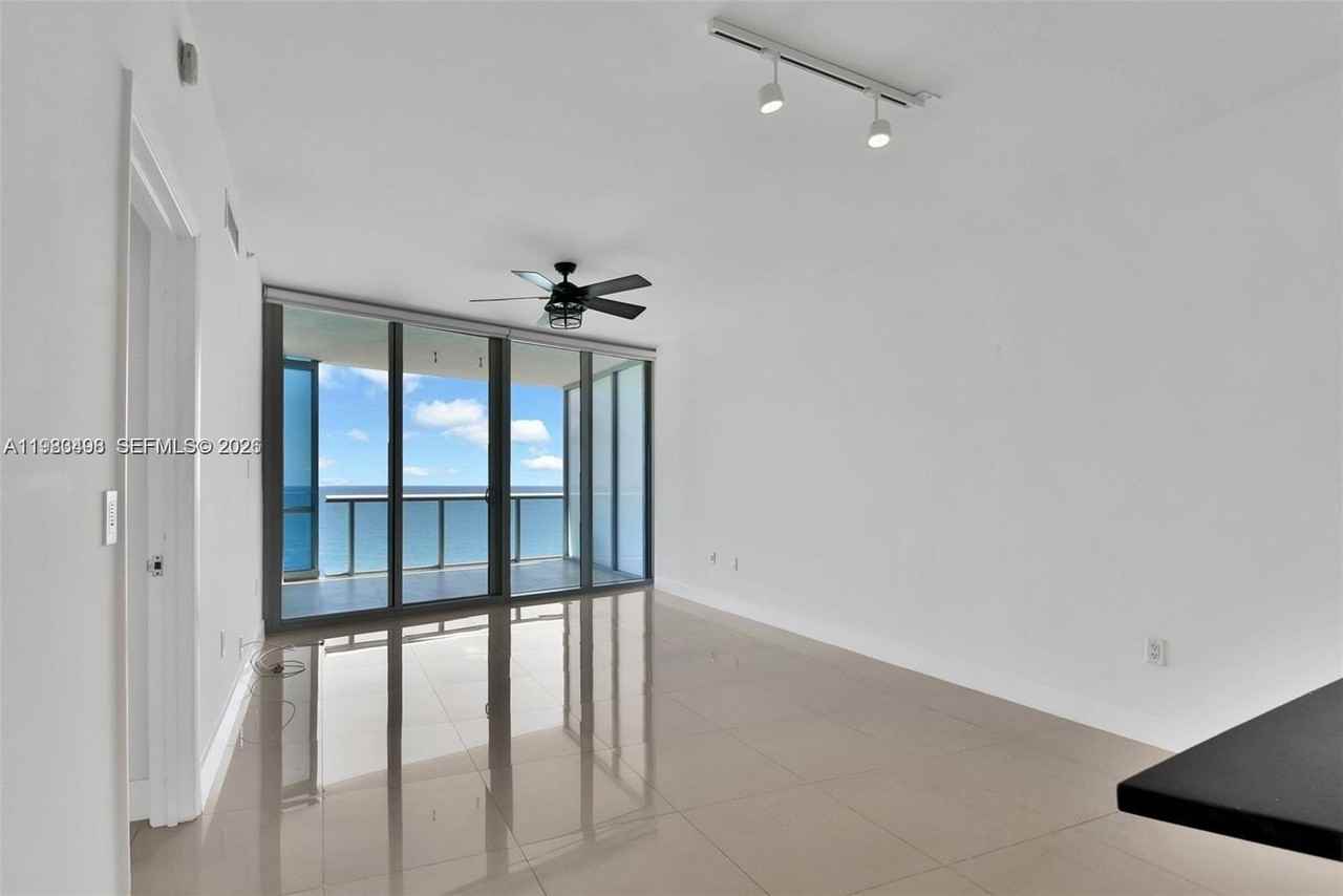 17121 Collins Ave #1803 - Photo 7 of 18