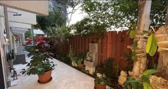 633 Ne 2nd Ave #5 - Photo 1 of 1