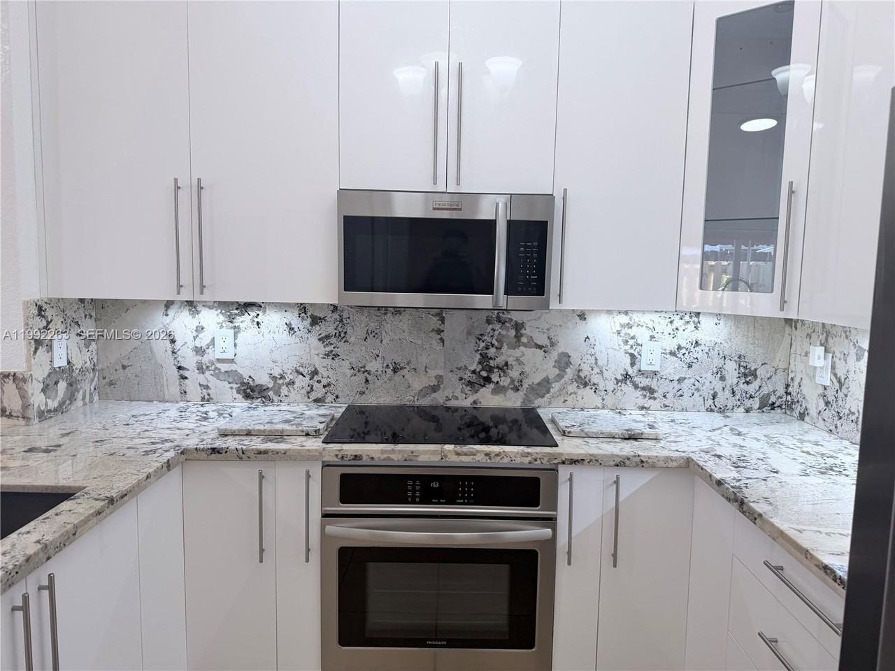 16948 Sw 137th Psge - Photo 3 of 15