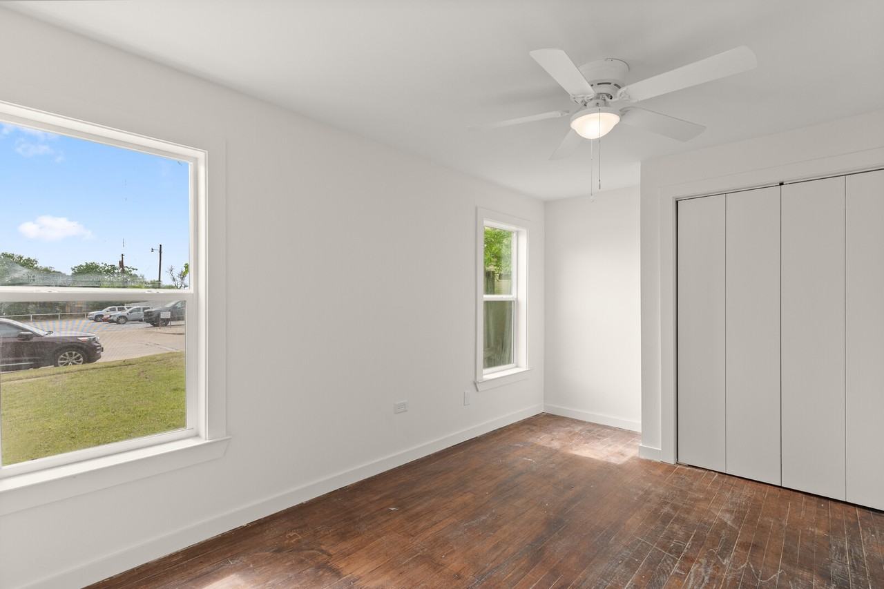 2401 Columbus Ave #A - Photo 5 of 10