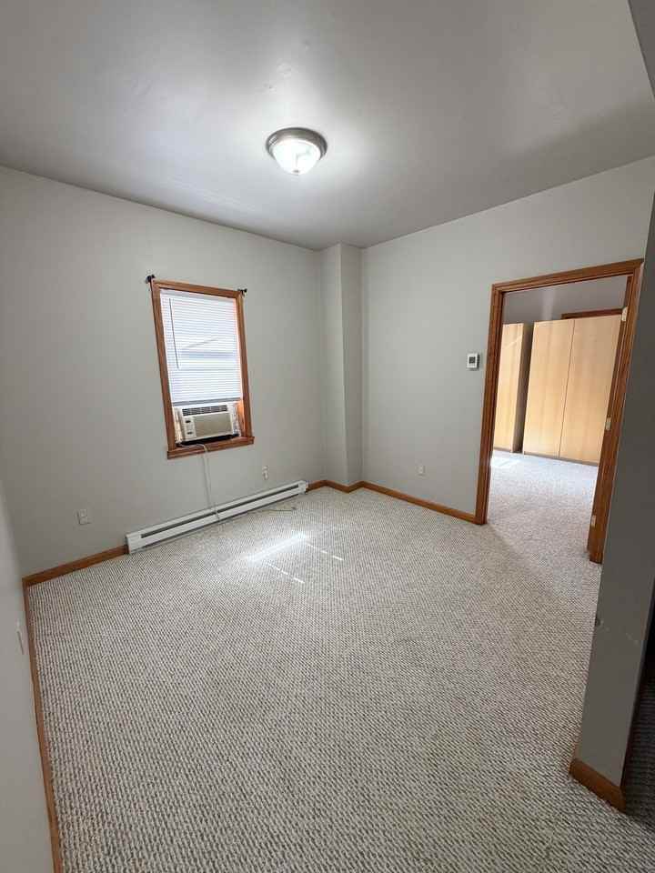 2505 Fitzpatrick St #1 - Photo 4 of 7