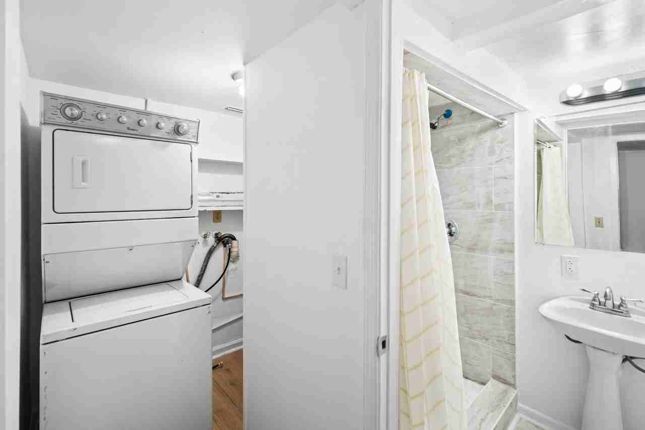 Harlow Blvd - Photo 2 of 34