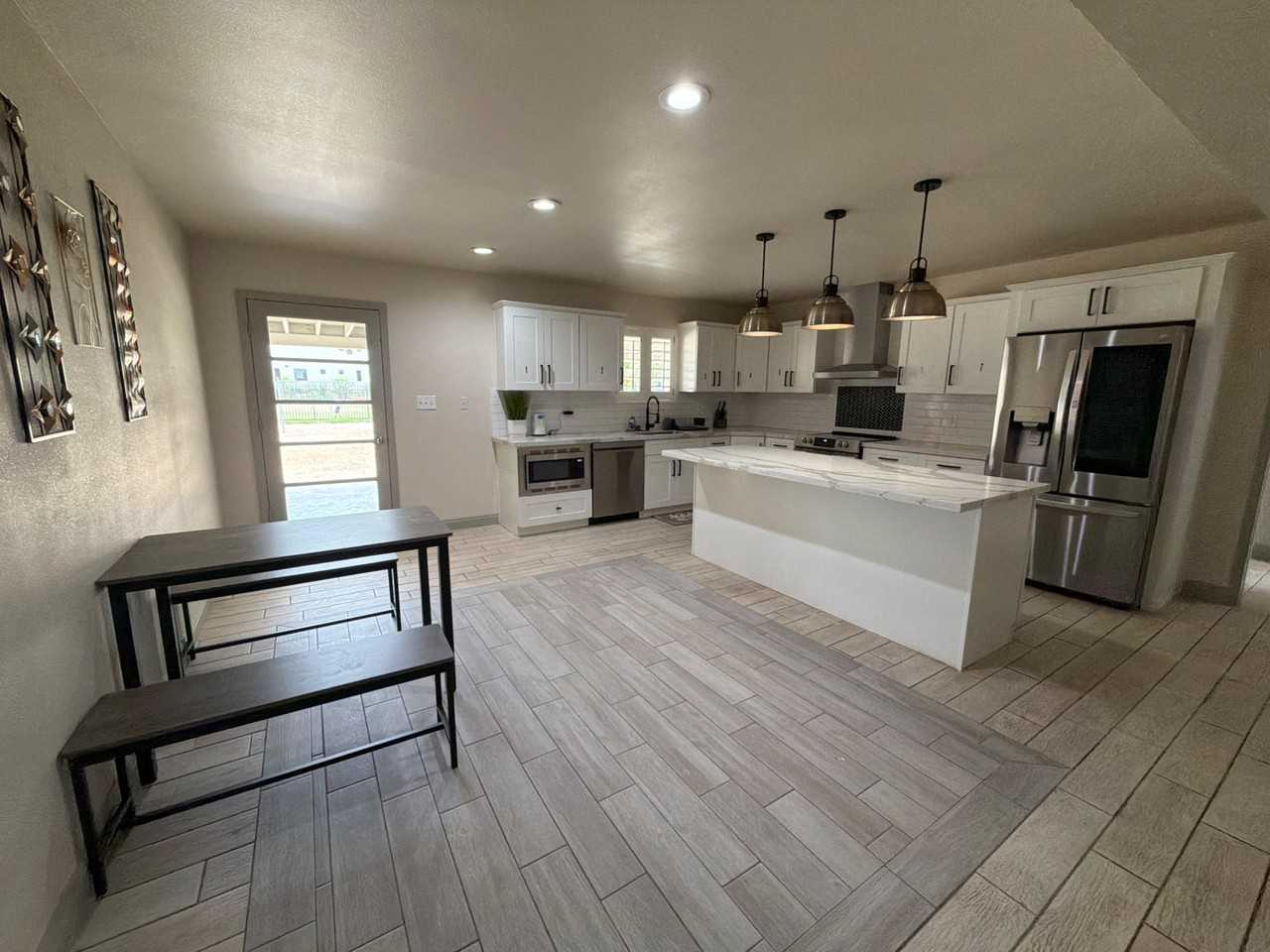 W Morten Ave - Photo 4 of 19