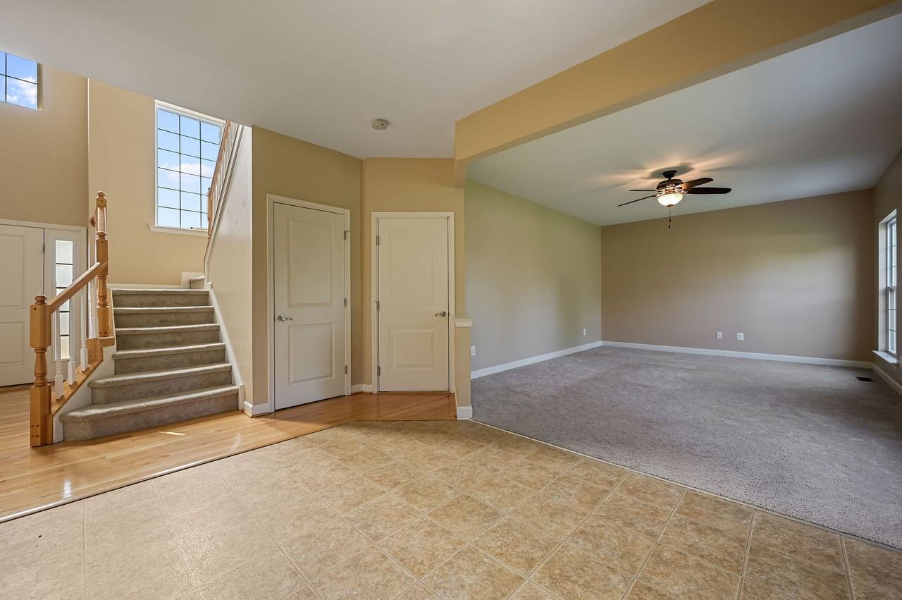 463 Quail Landing Cir #1 - Photo 4 of 31