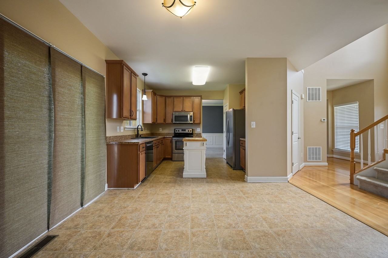 463 Quail Landing Cir #1 - Photo 6 of 31