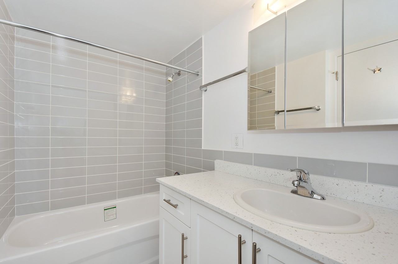 Kerrisdale B - Photo 3 of 18