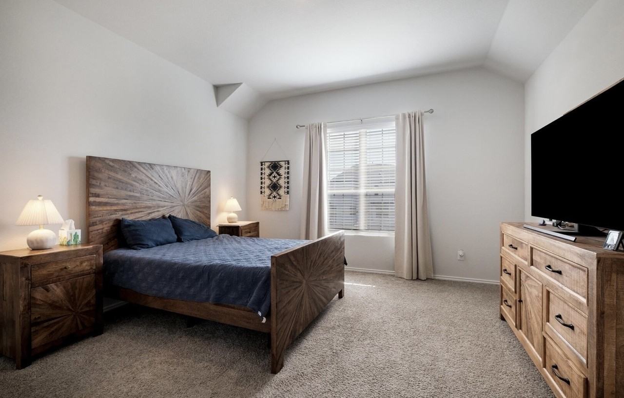 4910 Sandstone Way #1 - Photo 5 of 10