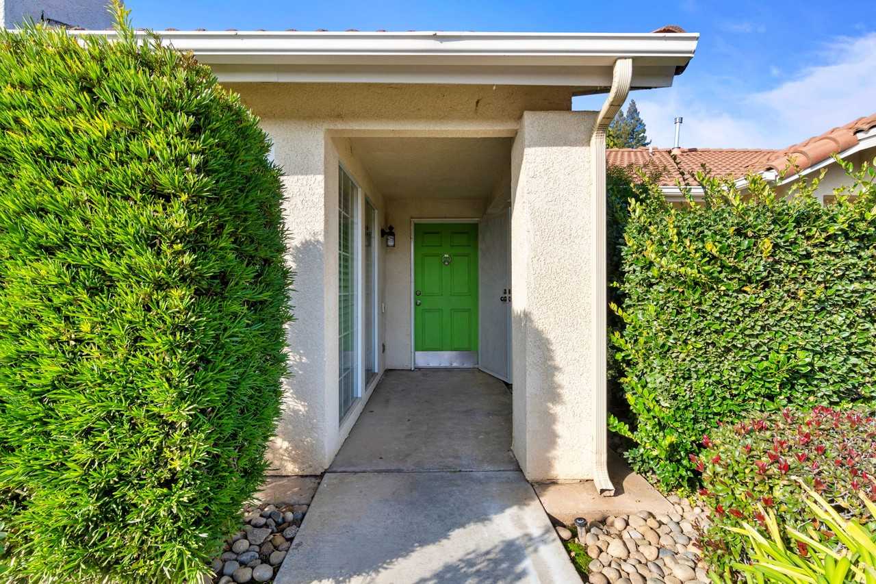 8884 N Del Mar Ave #1 - Photo 4 of 24