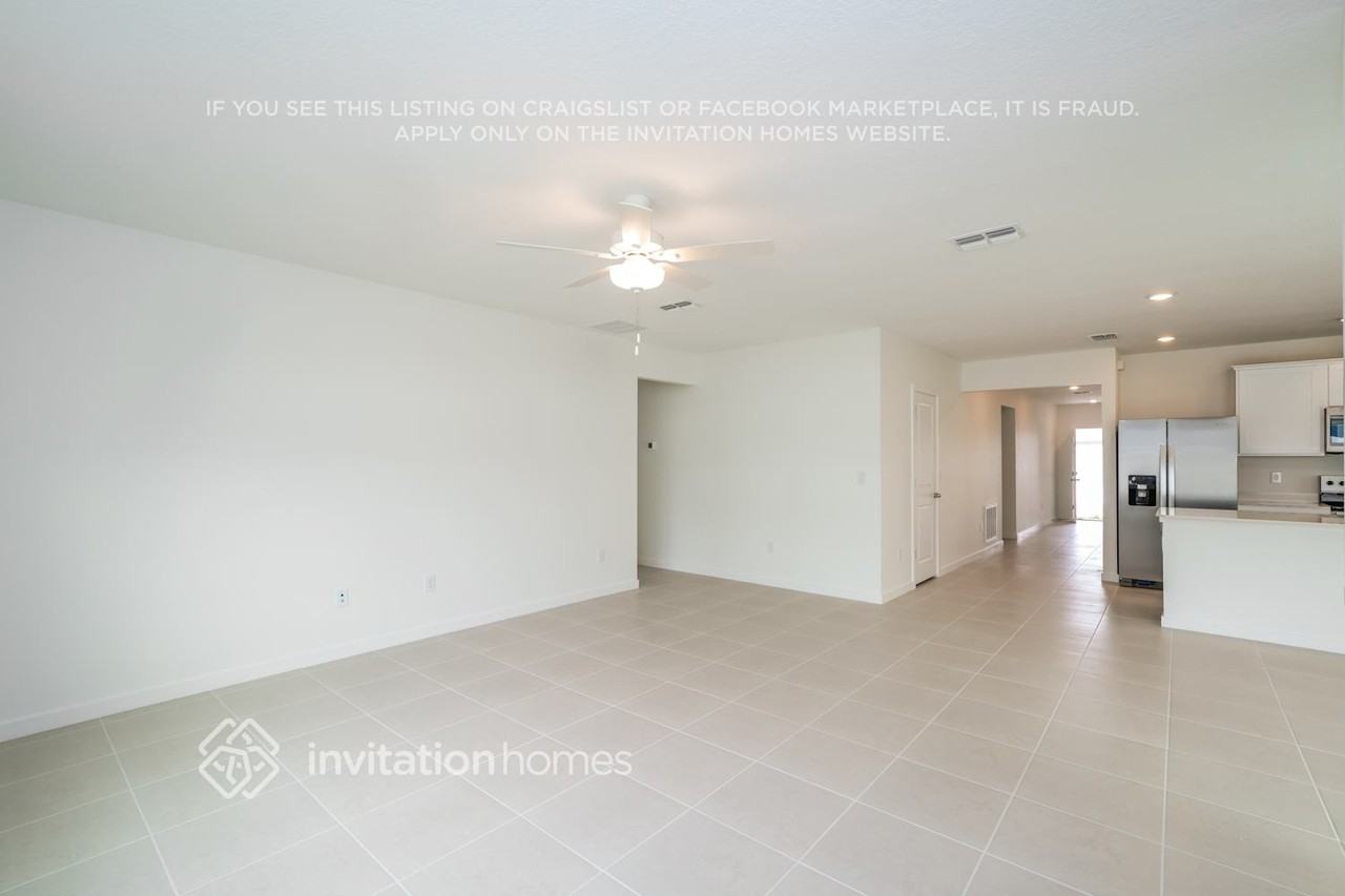 3660 Tambora Ct - Photo 4 of 18