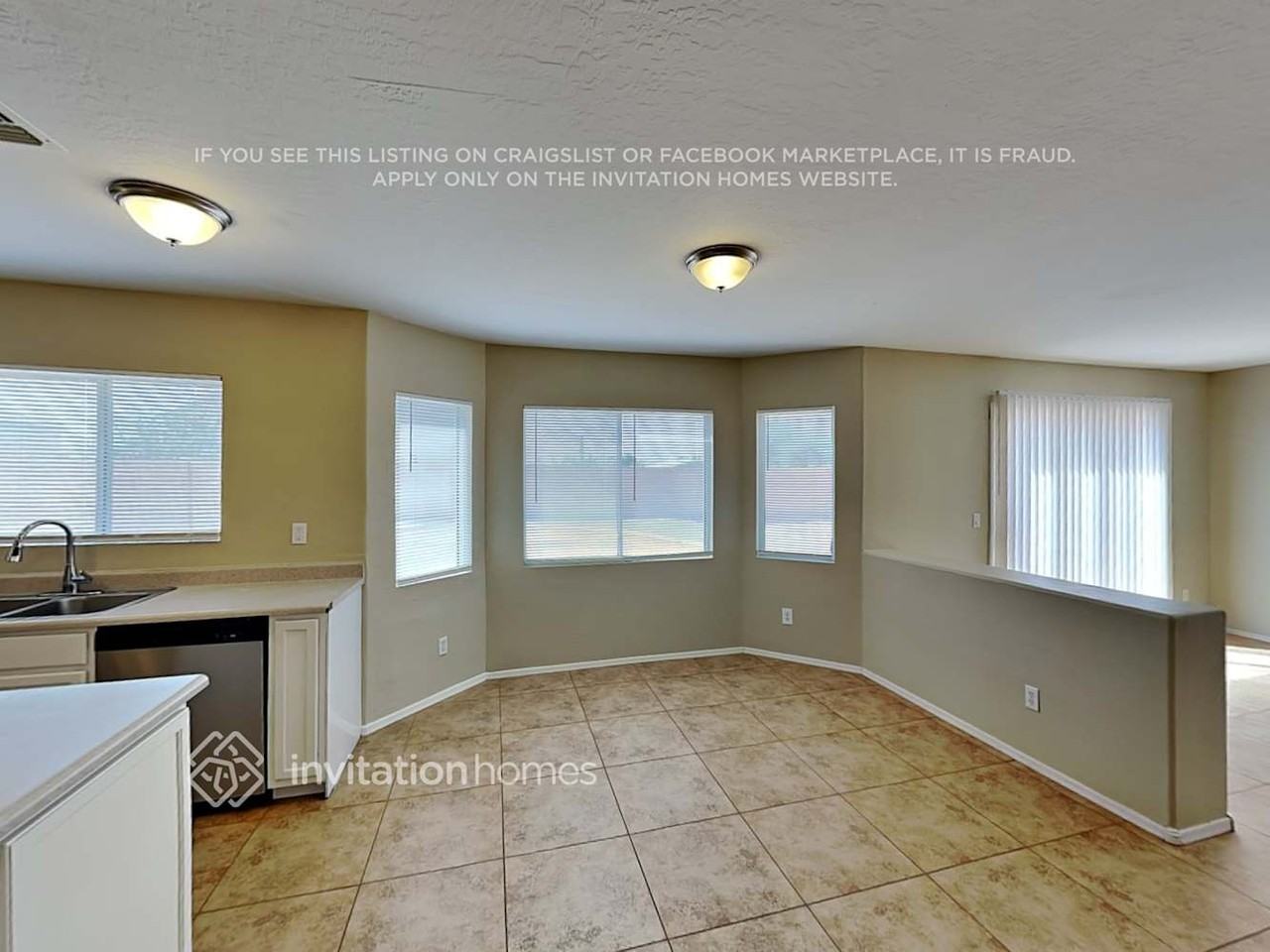 12541 W Myer Ln - Photo 7 of 17