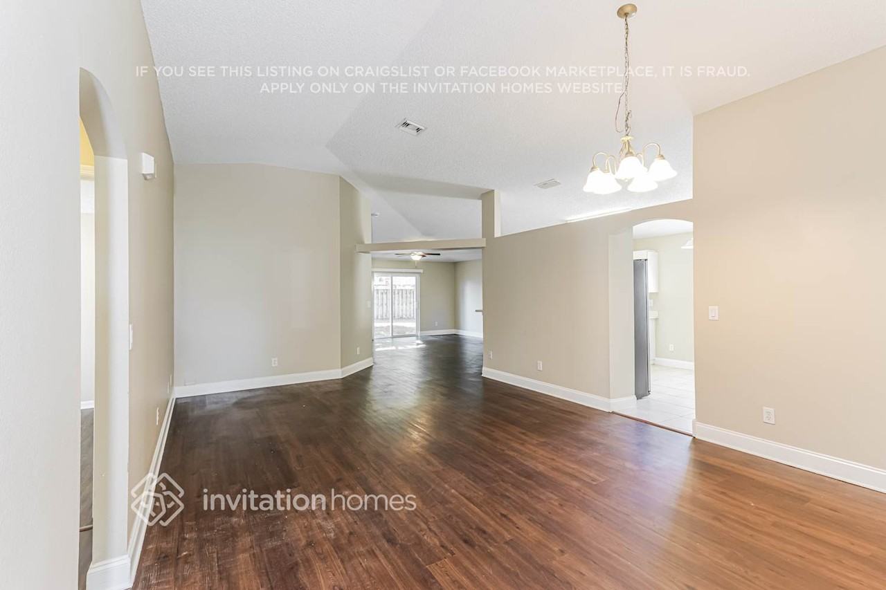 2257 Deercroft Dr - Photo 5 of 17