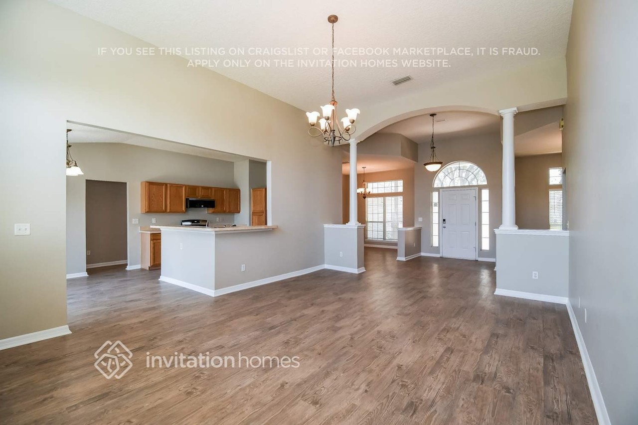 12766 Dunns View Dr - Photo 3 of 17