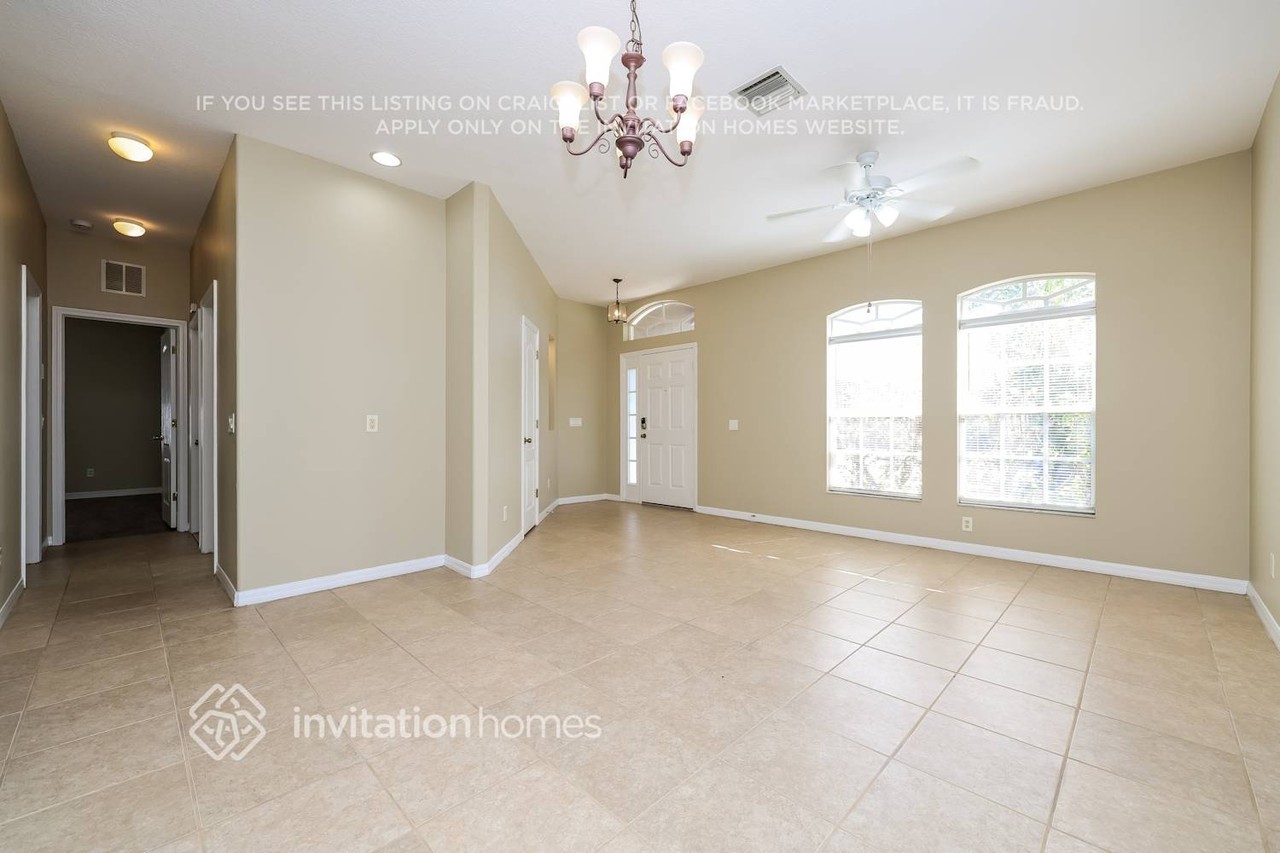 1827 Atlantic Dr - Photo 4 of 17