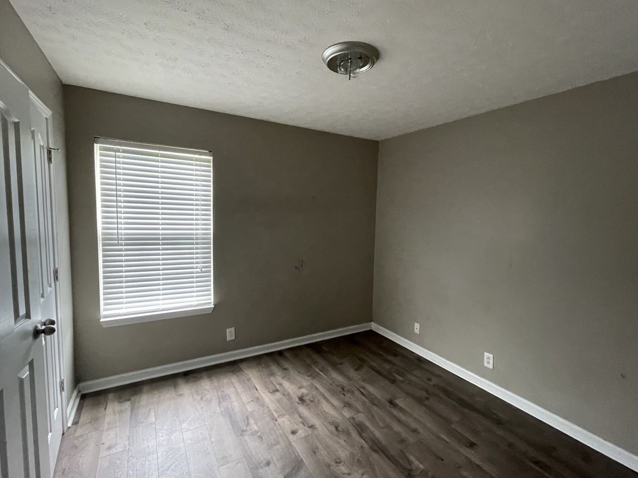 1130 Melvin Dr - Photo 6 of 6