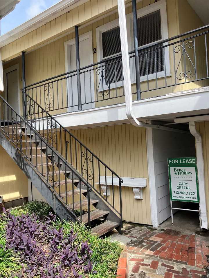 307 Stratford St - Photo 4 of 9