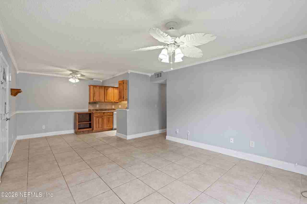 3737 Loretto Rd ##803 - Photo 4 of 25