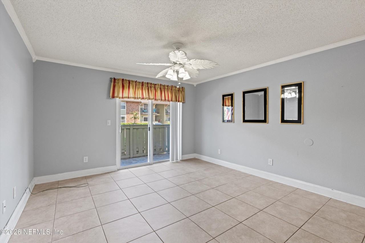 3737 Loretto Rd ##803 - Photo 6 of 25