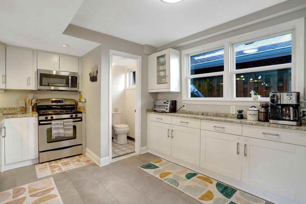 1316 Commonwealth Ave - Photo 6 of 27