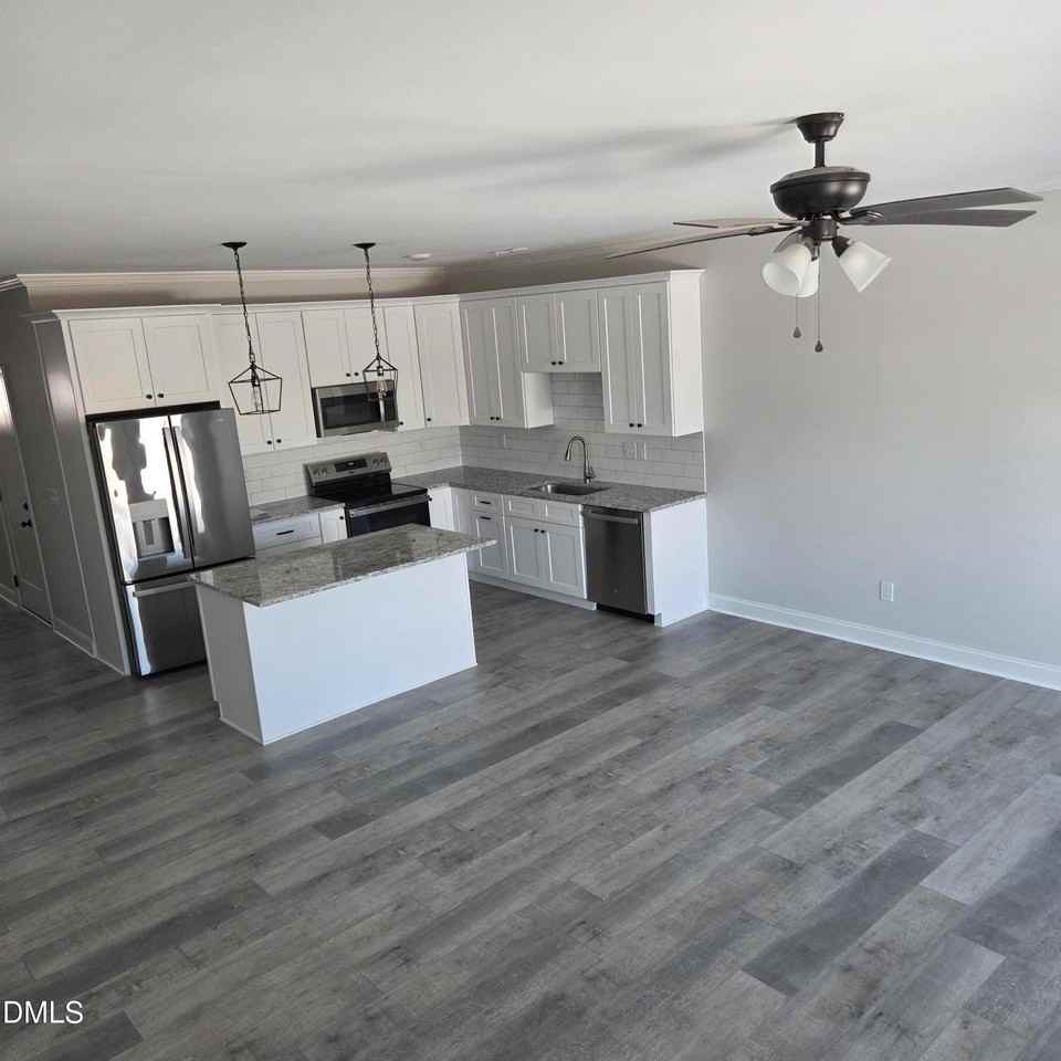 253 N Hickory St - Photo 4 of 4