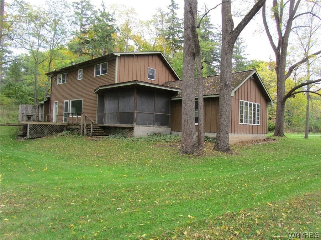 1028 E Main St - Photo 2 of 15