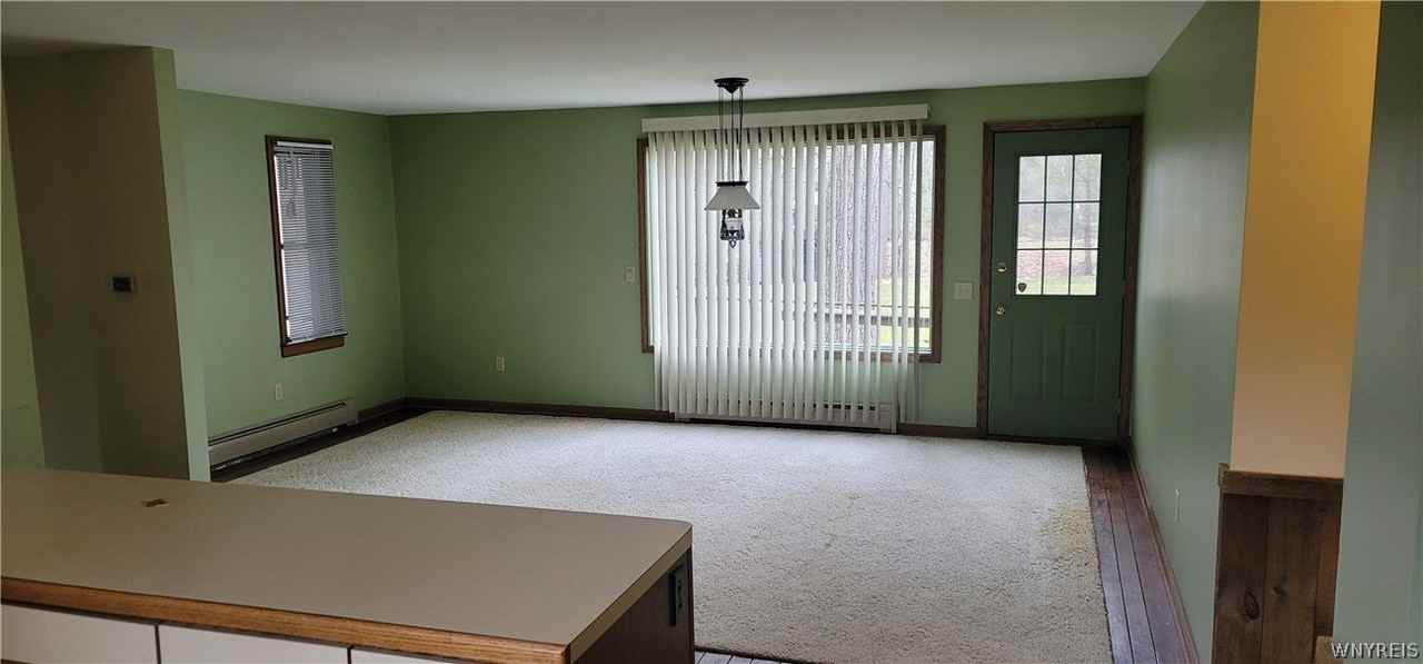 1028 E Main St - Photo 6 of 15