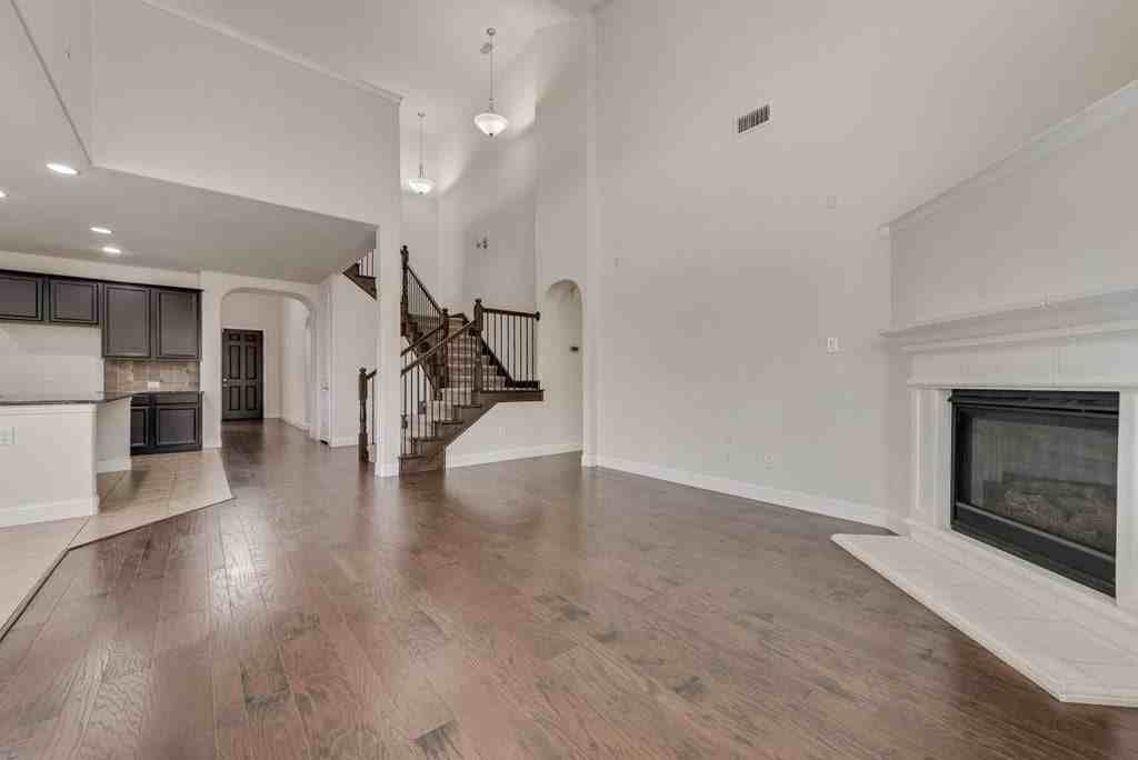 1398 Caspian Dr - Photo 7 of 27