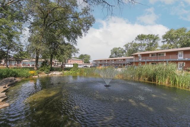 1910 W Hatherleigh Ct Apt 2e - Photo 7 of 11