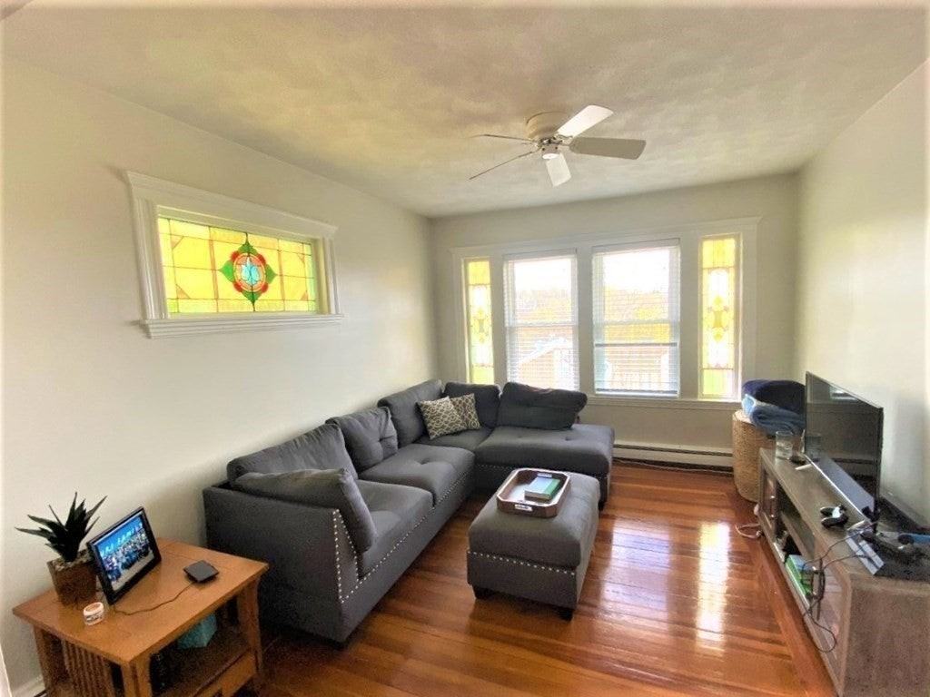 27 Langley Rd - Photo 4 of 14