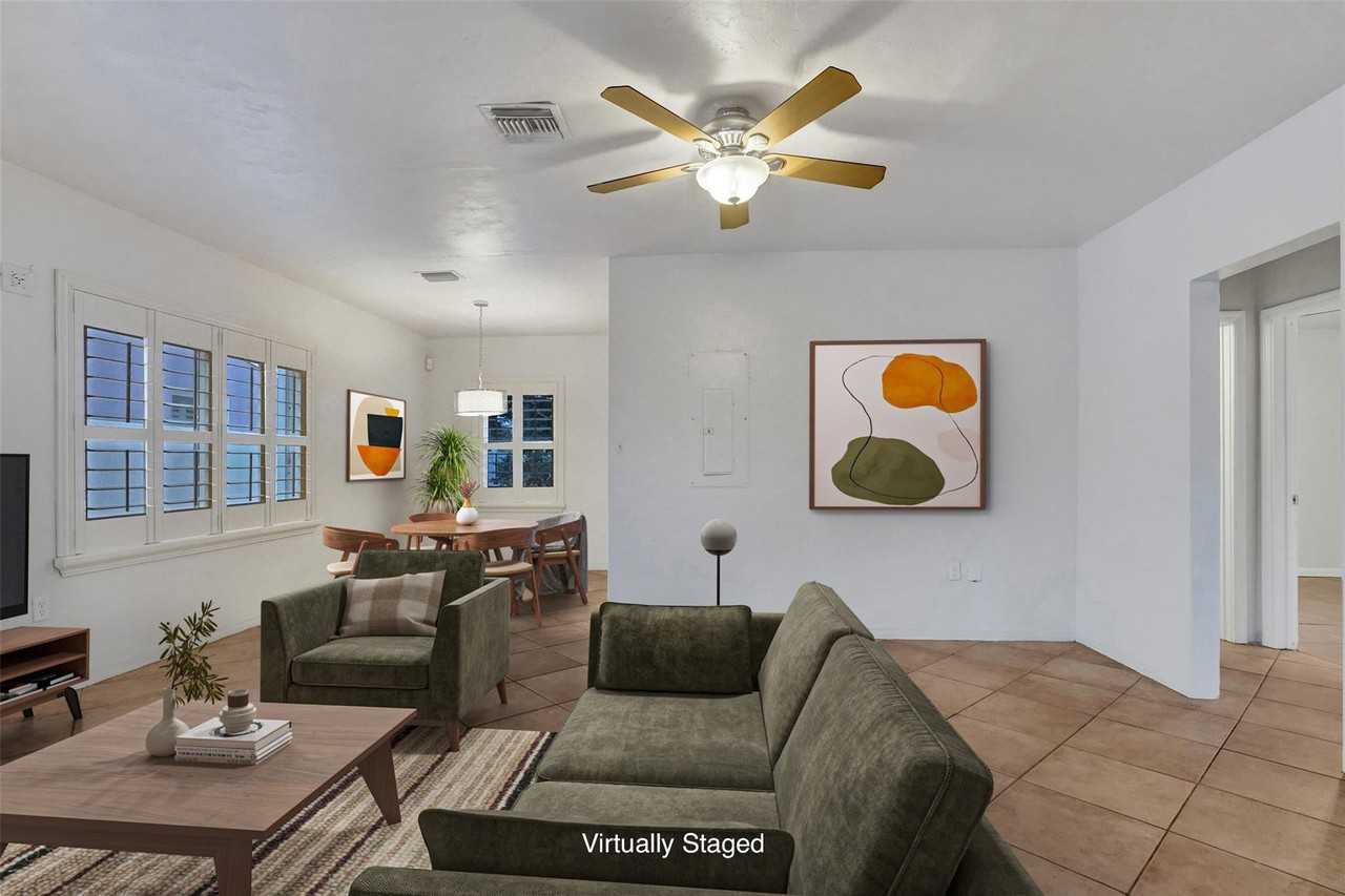 1316 Ne 2nd Ave - Photo 5 of 32