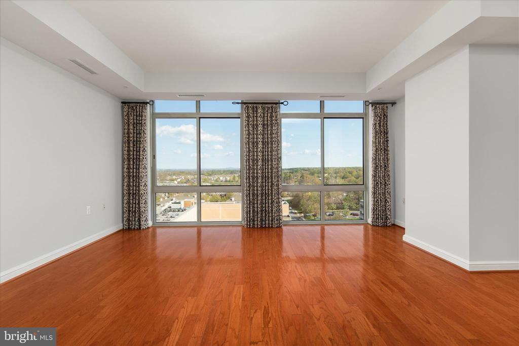 11990 Market St - Photo 5 of 43