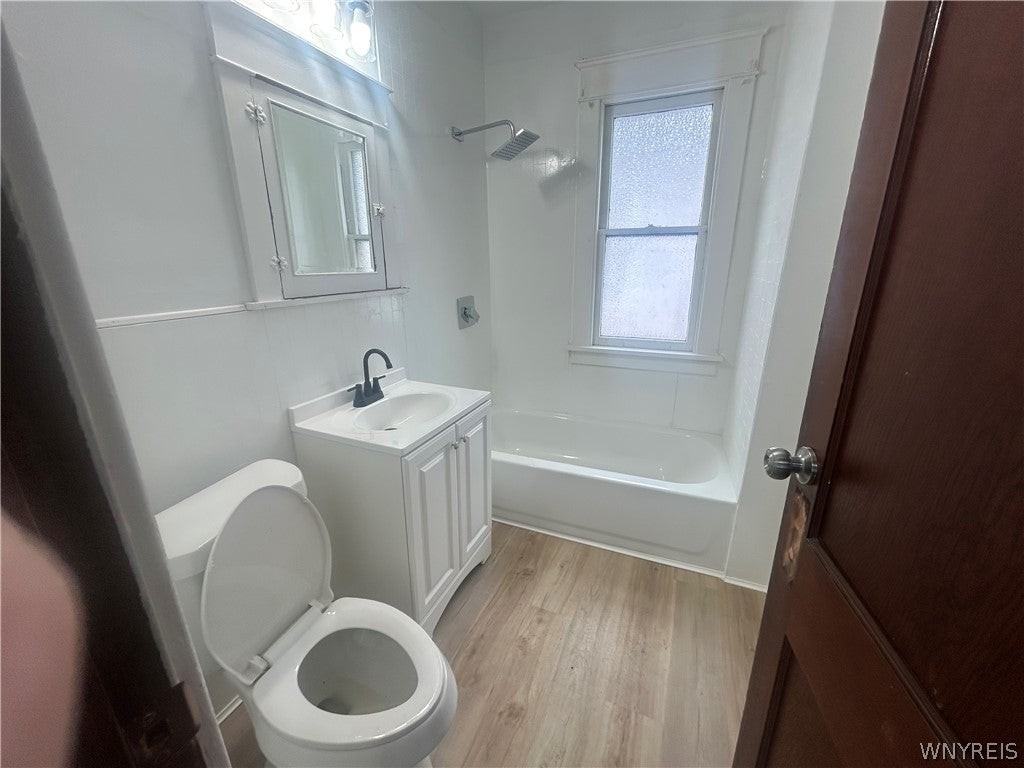 411 Upper Cambridge Avenue - Photo 4 of 14