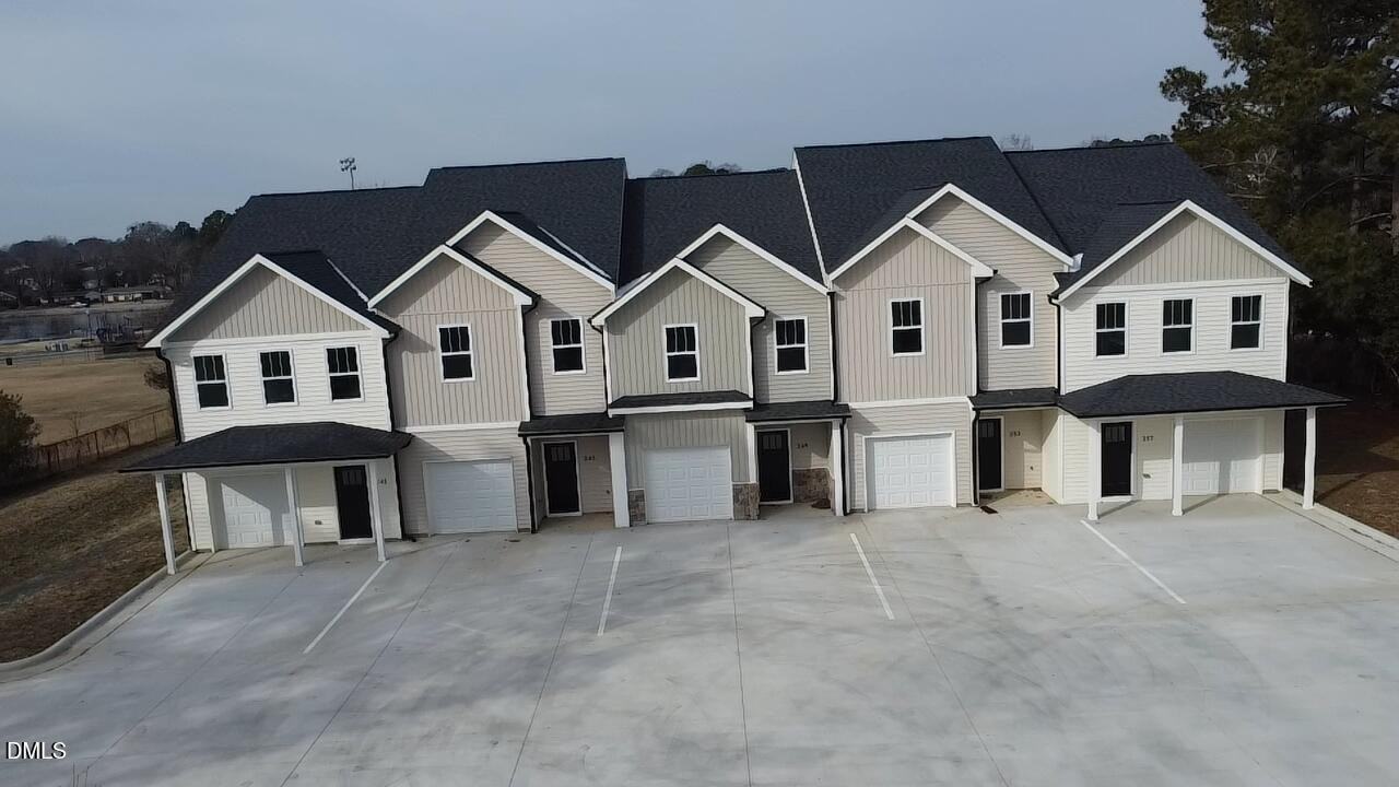 245 N Hickory St - Photo 3 of 5