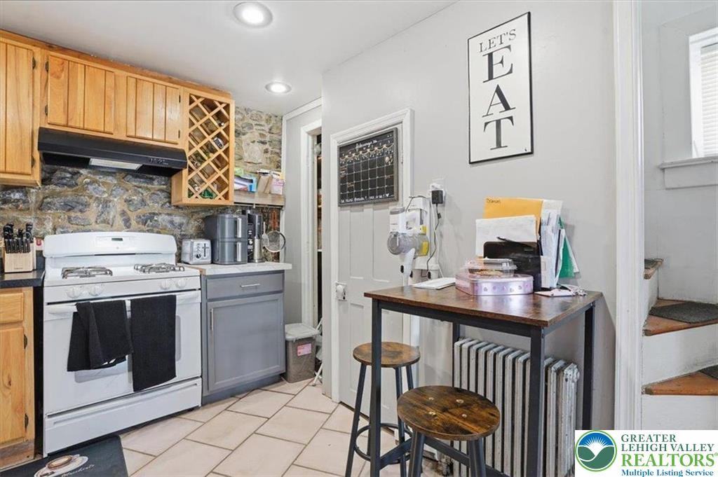 1619 Butler St - Photo 7 of 18