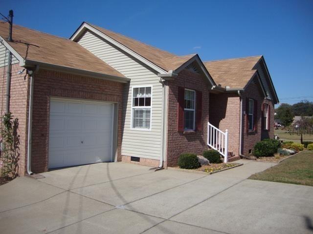 1209 Bolton Dr - Photo 2 of 2
