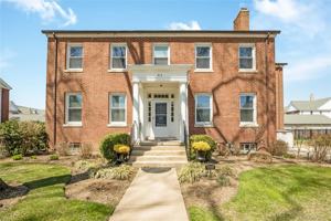 featured image of 312 Ellington Ave E