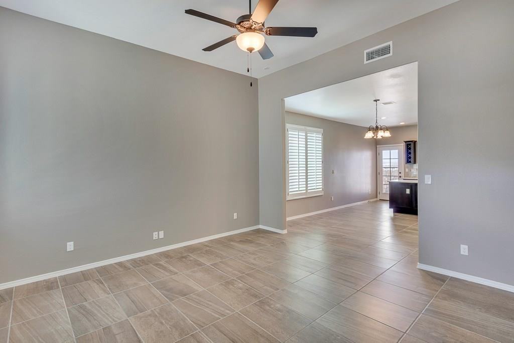 6081 Vintage St - Photo 2 of 37