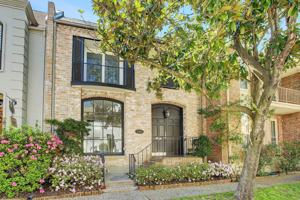 featured image of 7527 Del Monte Dr