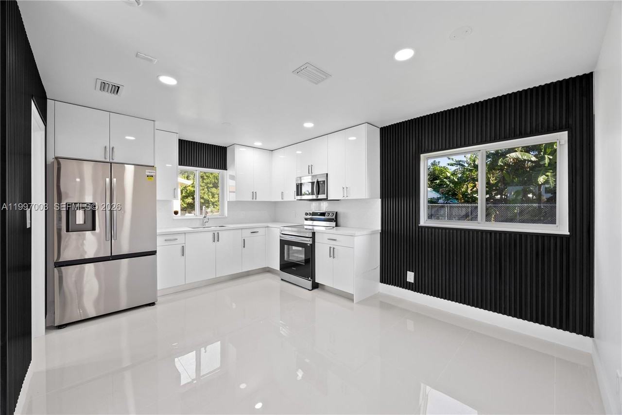 22503 Sw 113th Pl - Photo 3 of 35