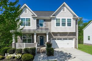 featured image of 911 Maxine St