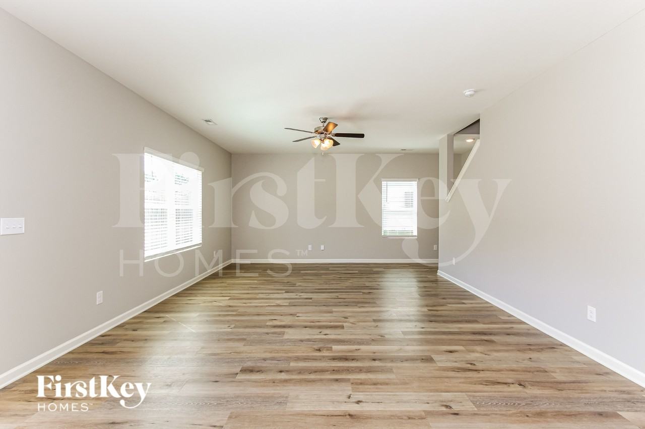 1313 Chelsea Park Trl - Photo 3 of 19