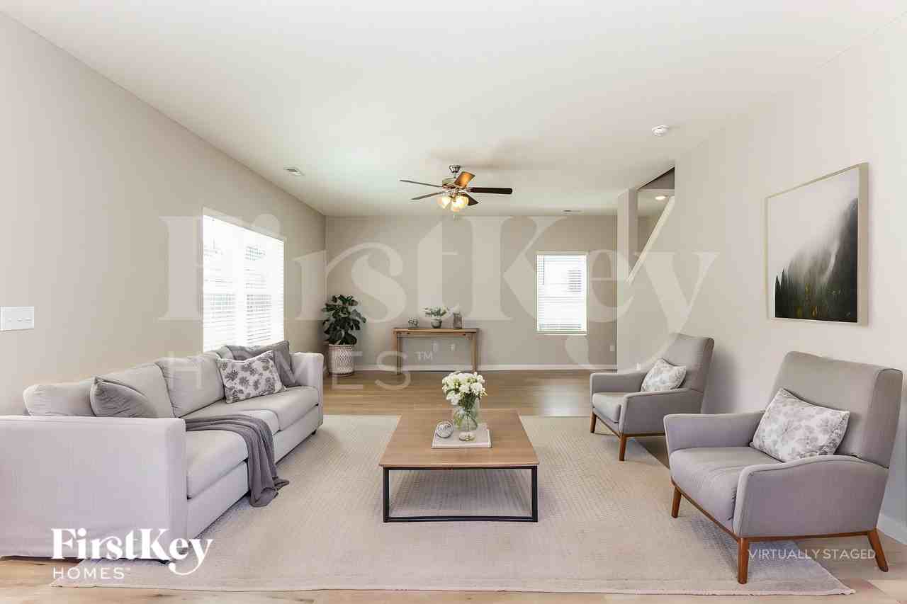 1313 Chelsea Park Trl - Photo 4 of 19