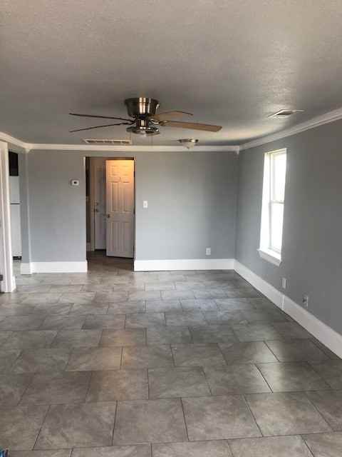 405 N Adams St - Photo 2 of 10