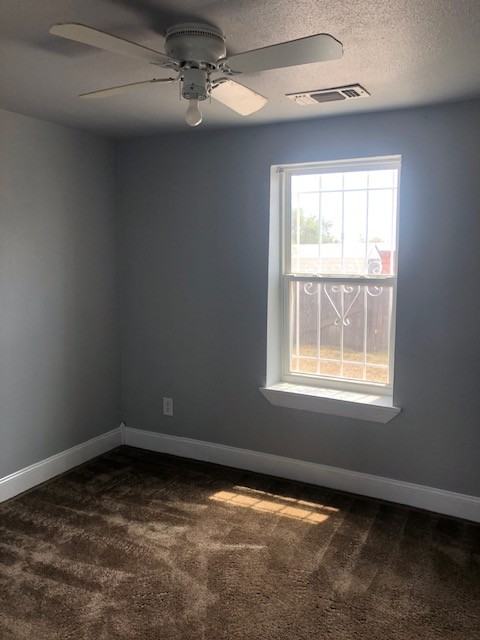 405 N Adams St - Photo 4 of 10