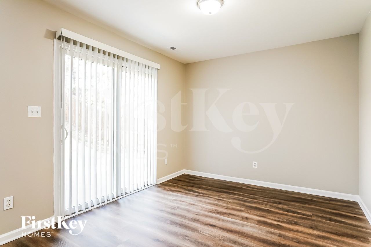 1757 Whitbrook Ct - Photo 5 of 19