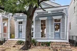 featured image of 1420 Robert C Blakes Sr Dr #1420