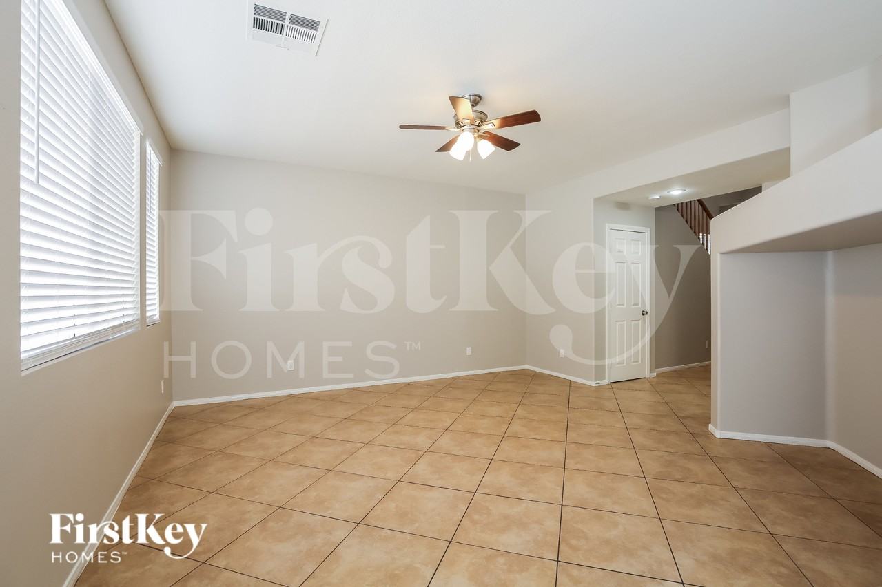 4508 Sunset Crater Ct - Photo 3 of 19