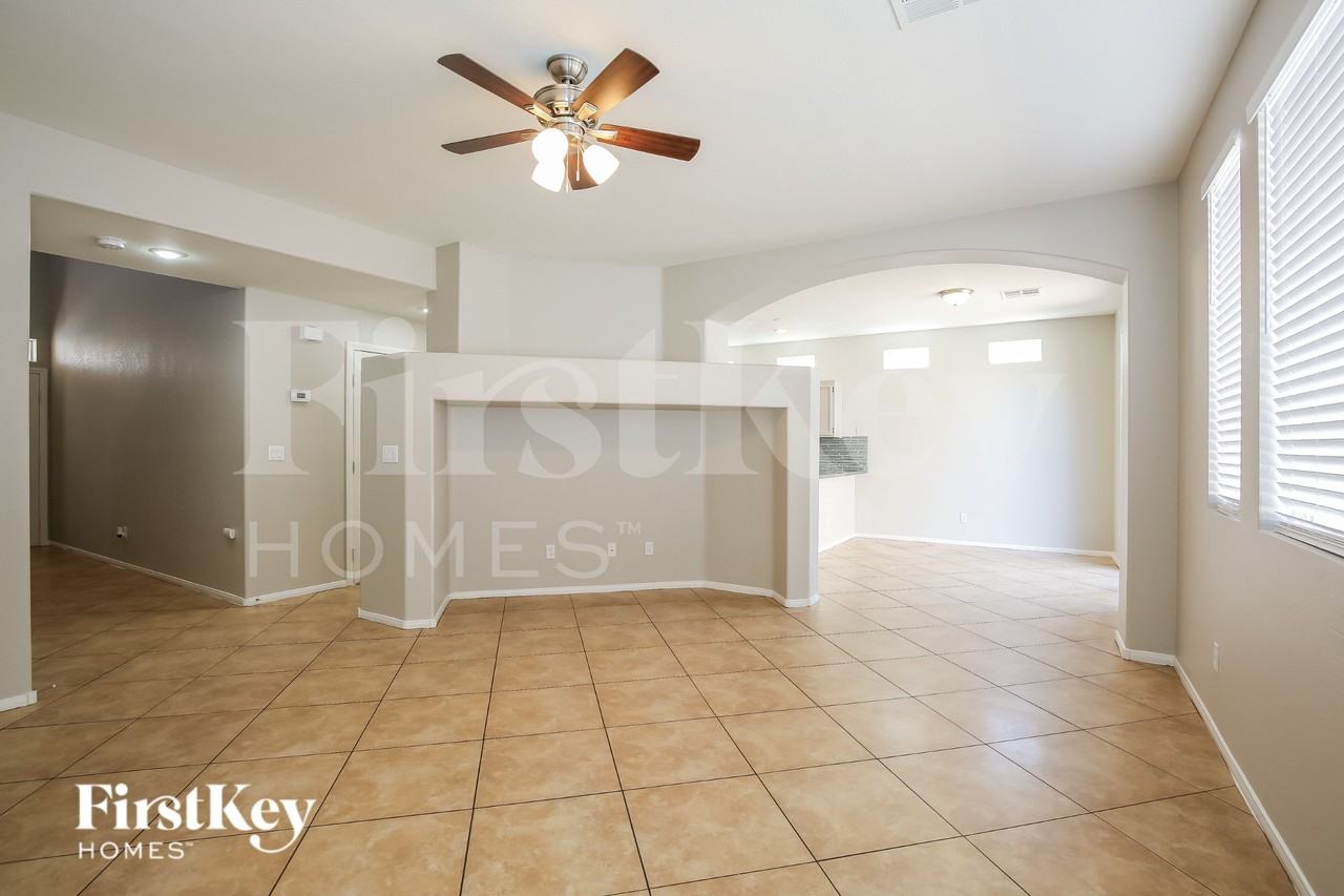 4508 Sunset Crater Ct - Photo 5 of 19